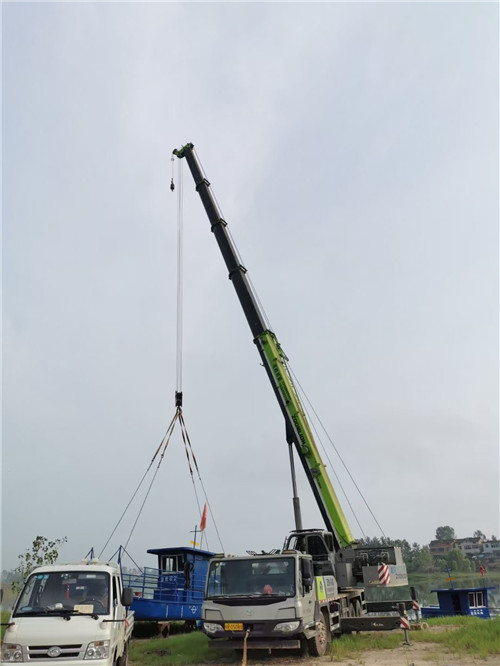 高密市桥梁建设吊装案例